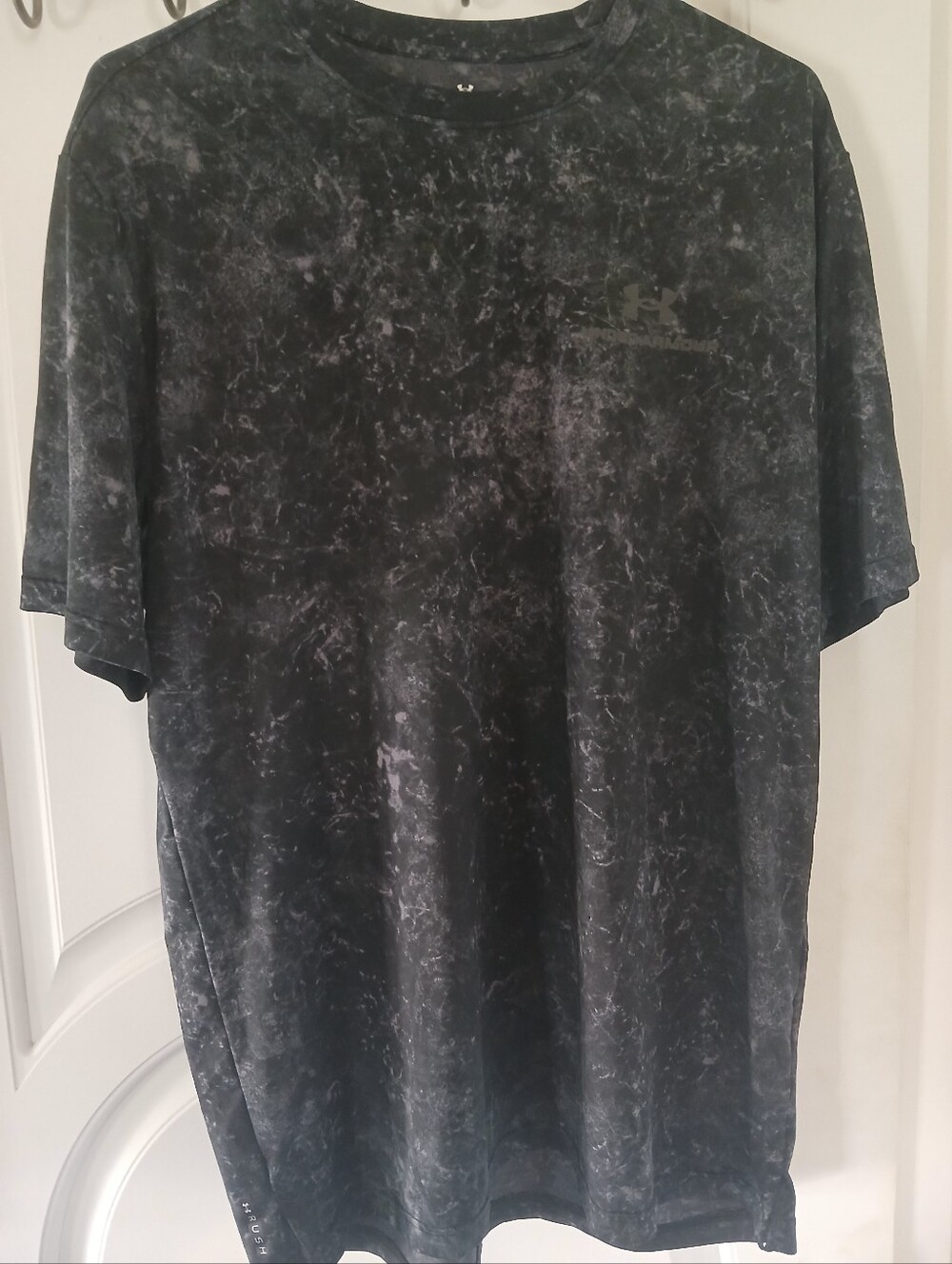 Under Armour Men’s Black Marble-Effect Short Sleeve Tee